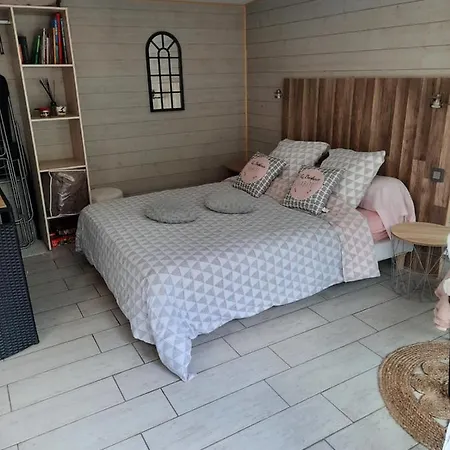 Les Nids Des Falaises Prázdninový dům