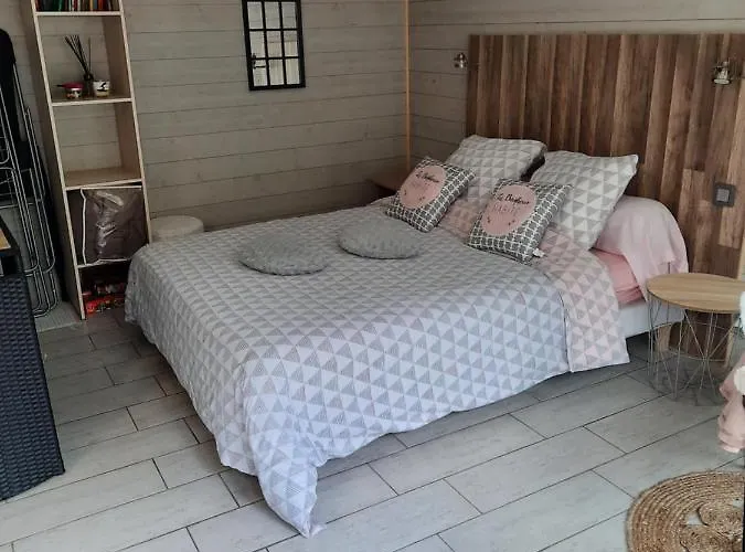 Les Nids Des Falaises Hébergement de vacances