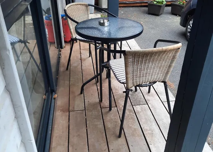 Les Nids Des Falaises *